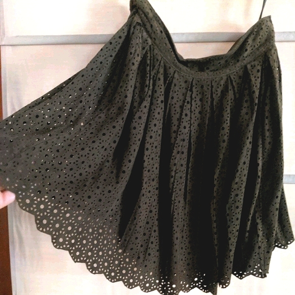 Fossil London 😎Laser Cut Leather Mini Skirt Small - Picture 3 of 4